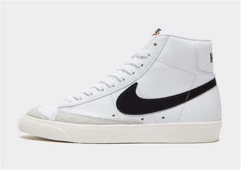 Nike Blazer. Nike DE